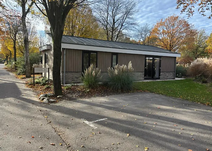 Tjill 6 Pers Loonse En Drunense Duinen En Efteling * 卡茨休维尔